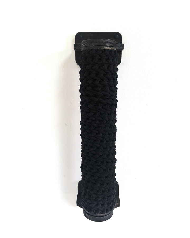 Crocheted Cat Scratching Post from Pine Wood (Black cotton robe or white, 5 colors available for the wood)